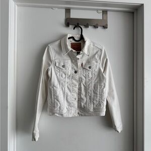 Levi’s Jean jacket (like new)